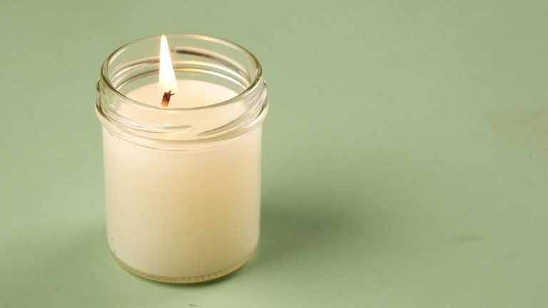 How Do You Smooth The Top Of A Candle Without A Heat Gun?