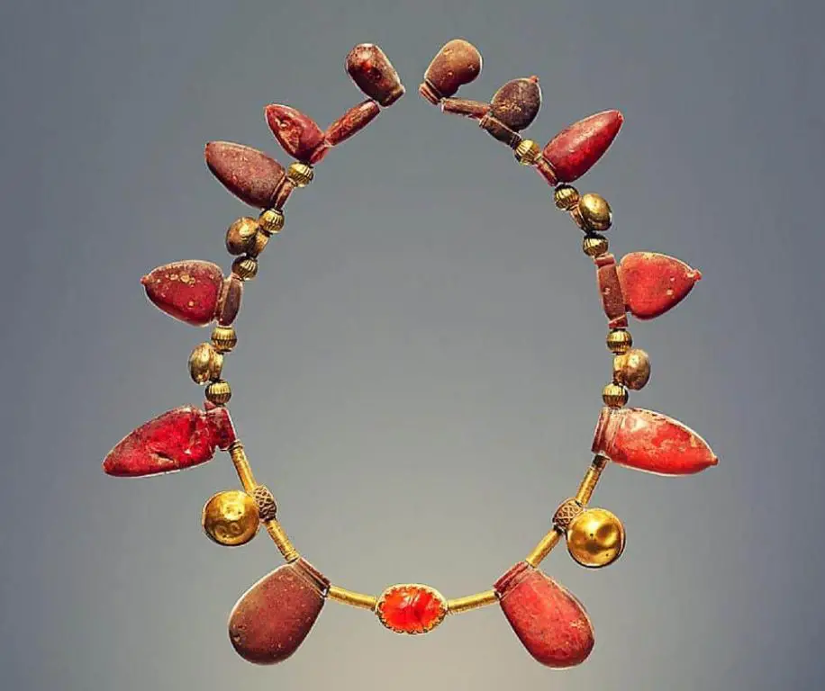 ancient amber jewelry thought to arouse desire