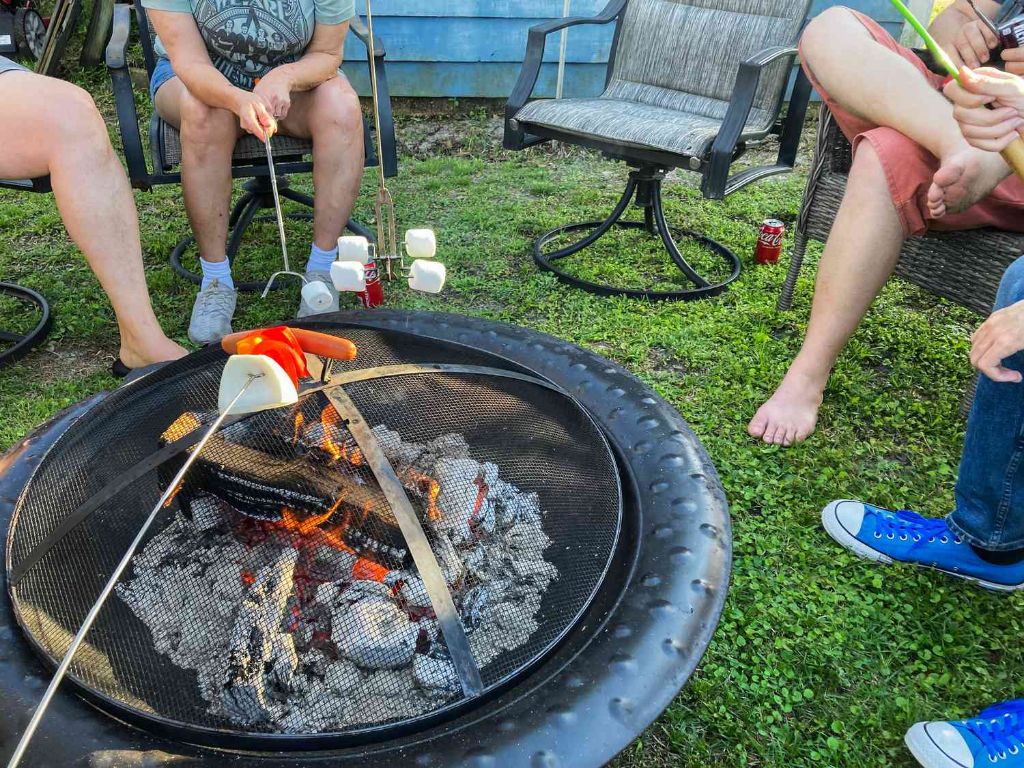 electric, battery or solar roasters allow safer marshmallow roasting 