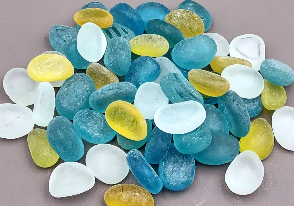 glass pebbles in assorted colors.