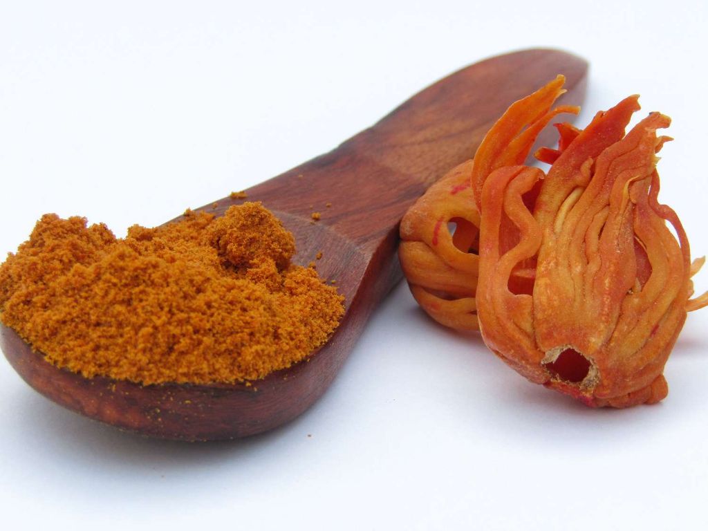 mace spice's aromatic, warm flavor profile