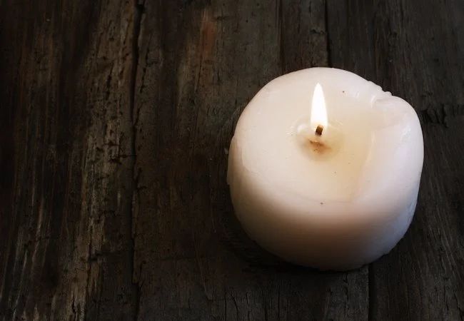 Should I Pour Liquid Wax Out Of A Candle?