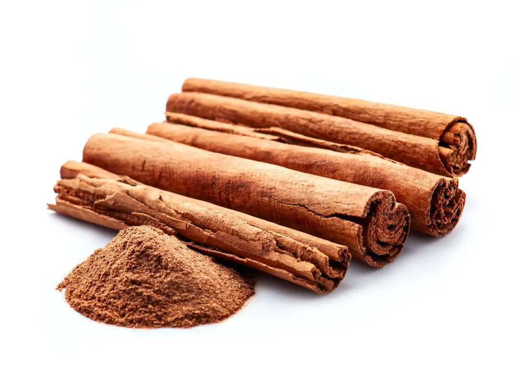 studies show cinnamon's scent can provide benefits like boosting mood, reducing stress and anxiety, and sharpening focus.