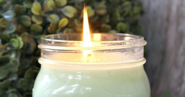 How Can I Sell My Candles Online From Home?