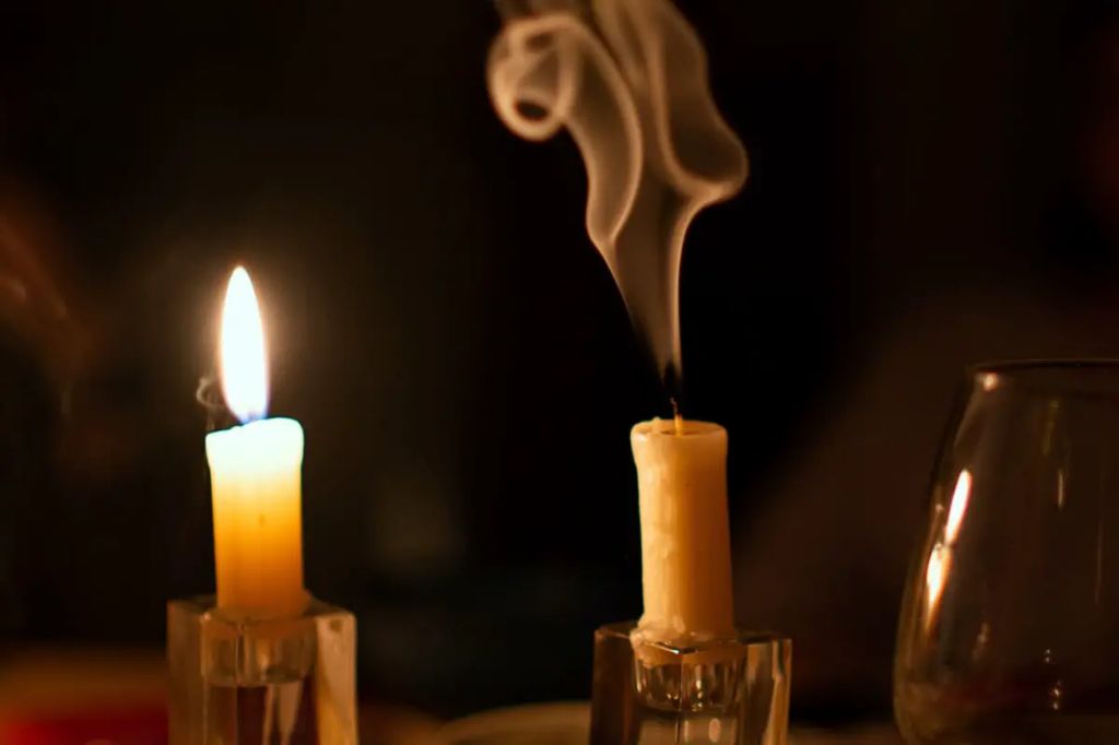 when burned, paraffin wax candles release more soot and smoke compared to soy wax candles.