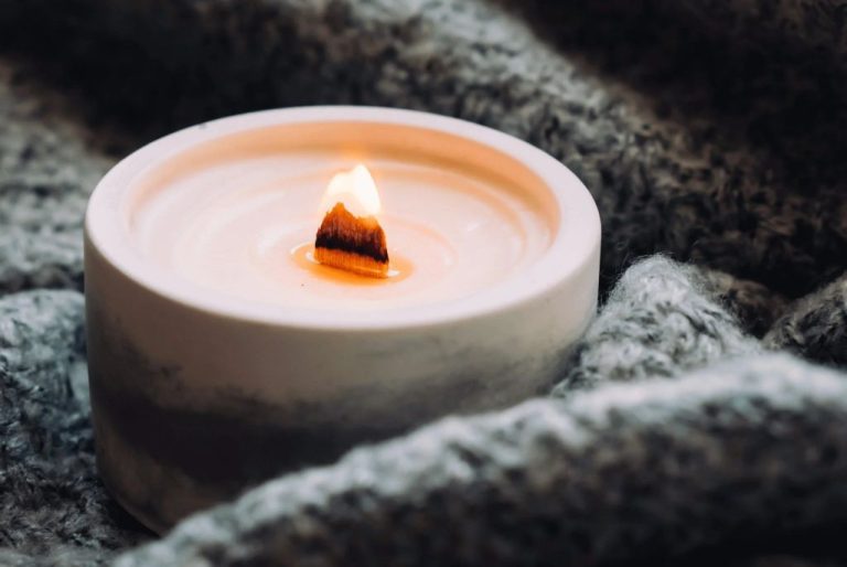 Is Wooden Wick Better Than String Wick?