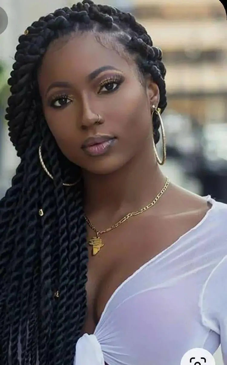 21 Senegalese Twist Hairstyles To Inspire Women