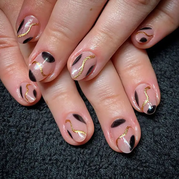 20 Black Nail Design Ideas For All Occasions
