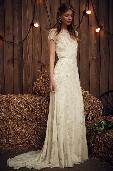 Vintage Chic Gowns For A Country Style Wedding!