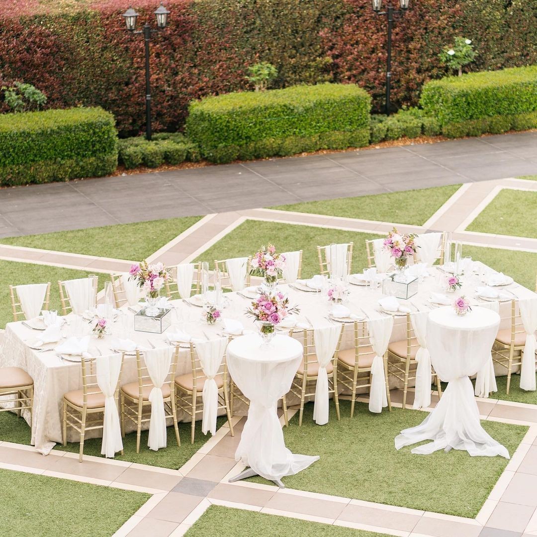 Does the setting align with your Wedding theme?