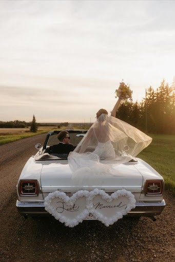 Arrange Transportation for the Newlyweds After the Reception