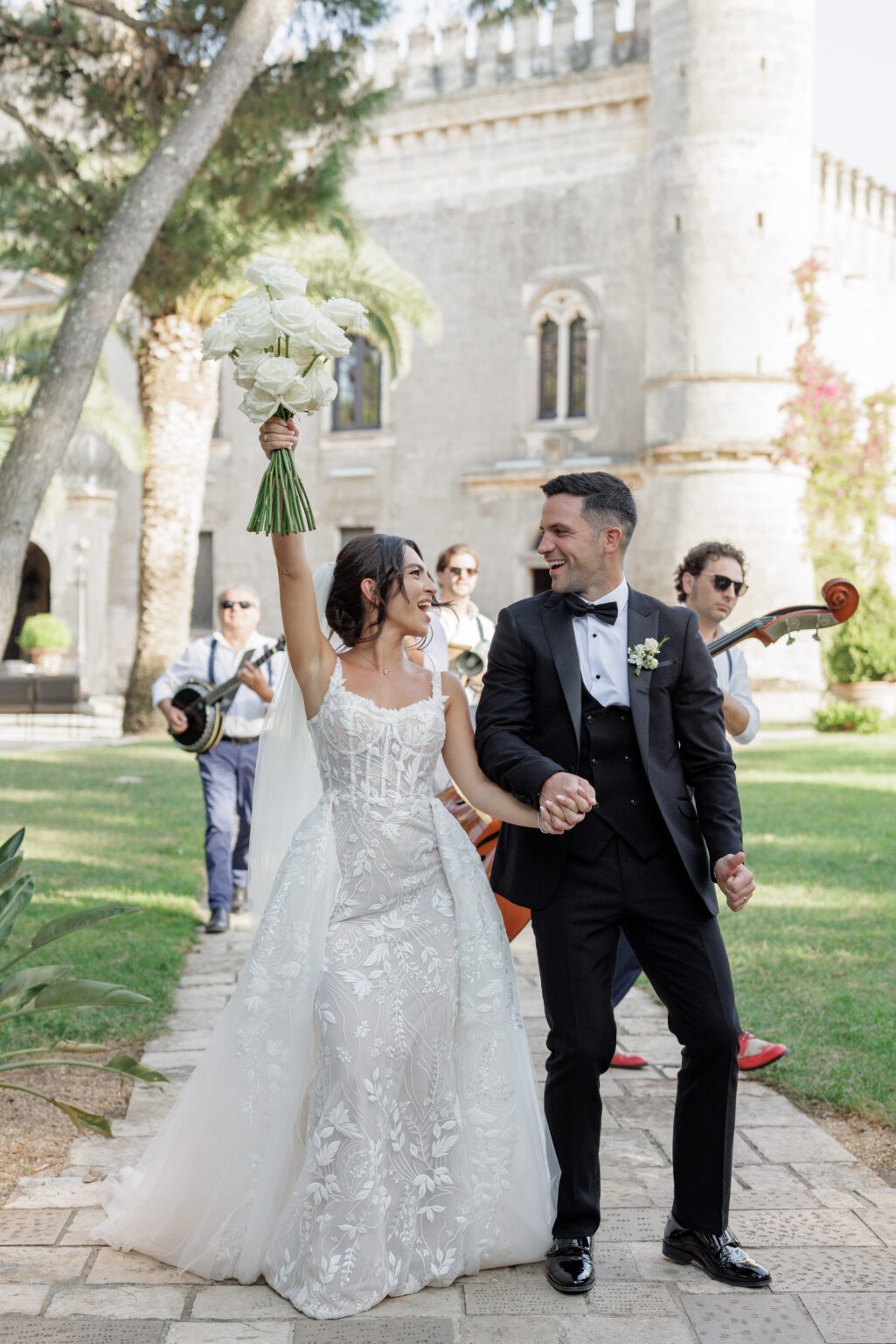 All The Details Of This Couples’ Destination Wedding