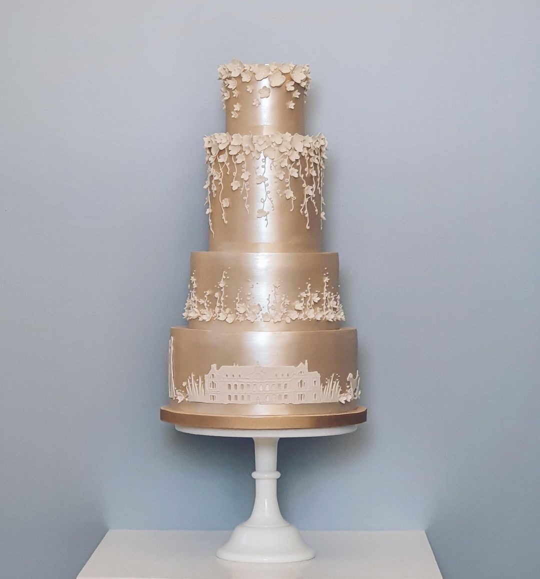 A Cake That Tells A Story by Rosalind Miller