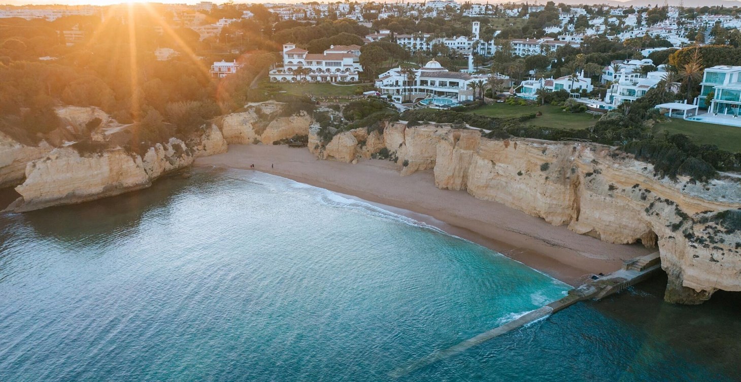 Algarve: Golden Beaches Paradise