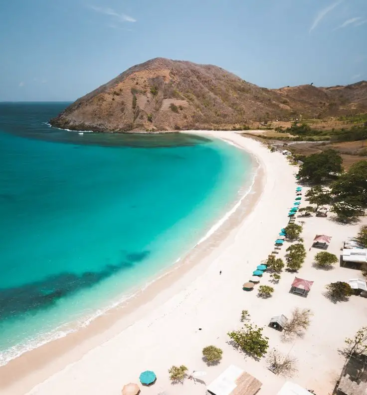 Lombok: Serene Beaches and Volcanic Landscapes