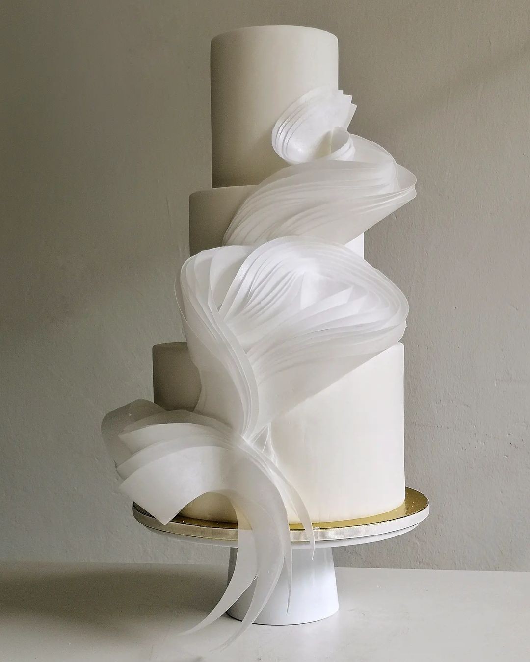 Modern Roof Deck Wedding: Soft Sculptural Cake