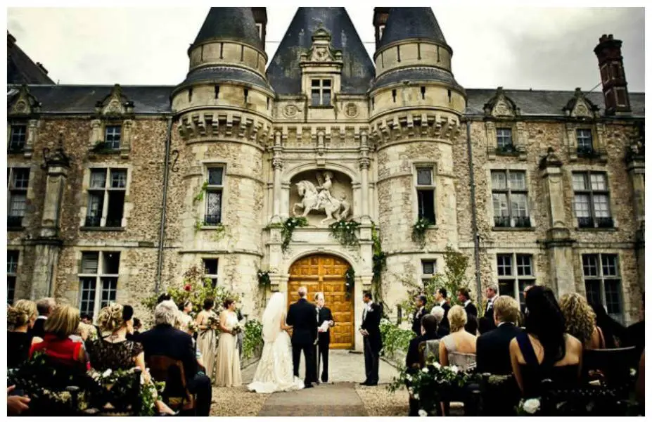 Château D’Escliomont, St. Symphorien-le-Château, France