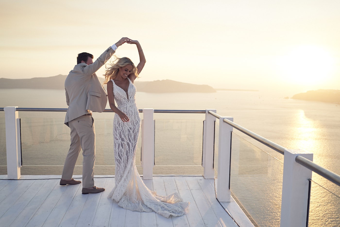 A  Picturesque Santorini Wedding