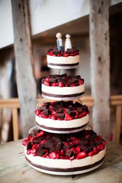 Strawberry Cheesecake with Brownie Toppings