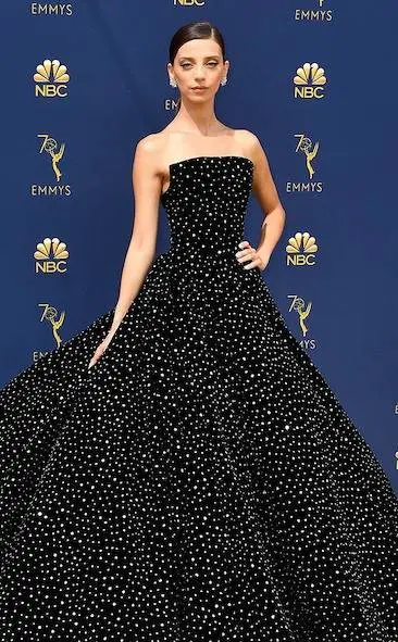 Every Fabulous Look From The 2018 Emmys Red Carpet